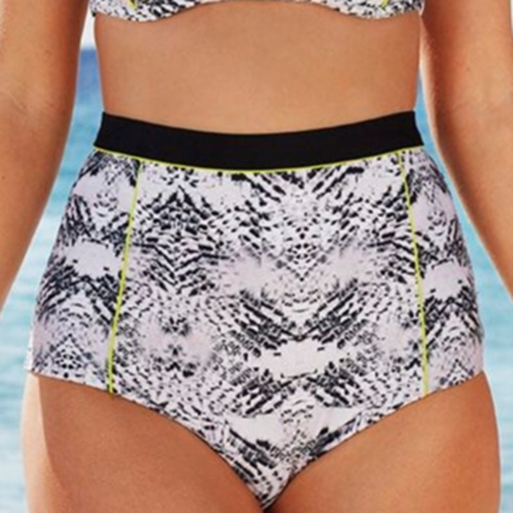 Swimsuits For All Tropiculture Bikini Bottom Women 18 Black Gray Abstract Resort